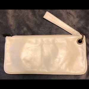 Hobo wristlet clutch
